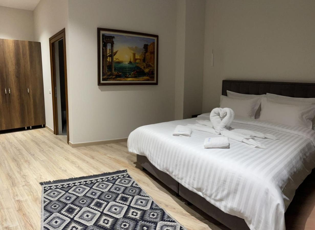 Hotel Kroi Near Castle Entrance Castle And Town View Kruje Luaran gambar